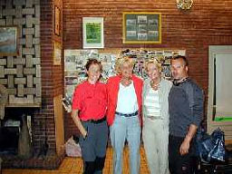  Treffen in Den Haag mit Frau van der Kooy (neben Franziska)
